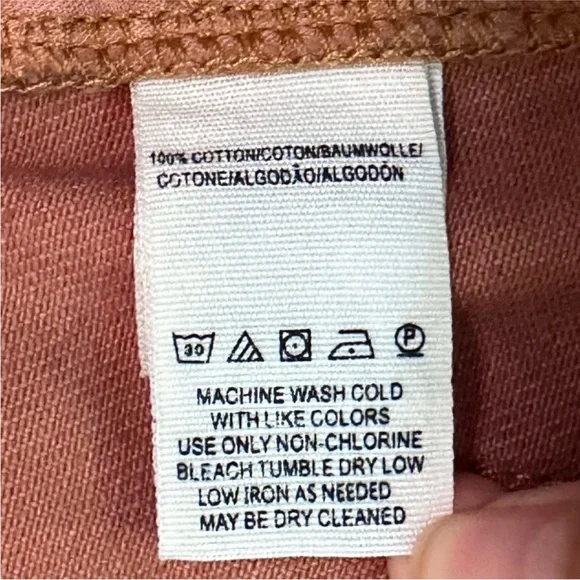 Free People We The Free Zip It Up Leopard Mini Skirt
Pineapple Combo NWT. - Picture 8 of 11